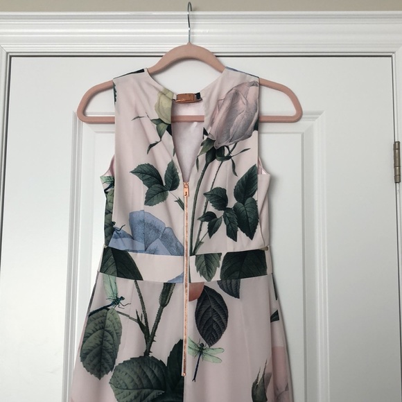 Ted Baker London distinguishing rose floral print gown - Picture 4 of 8